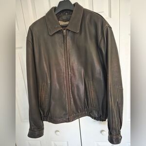 Men's Classic Brown Leather Bomber Jacket